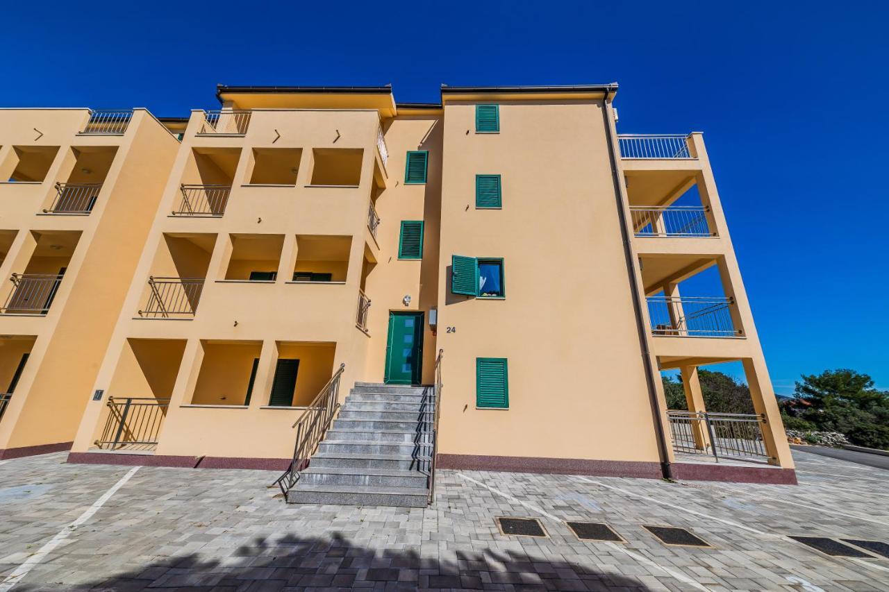 טרוגיר Ivana Apartment מראה חיצוני תמונה