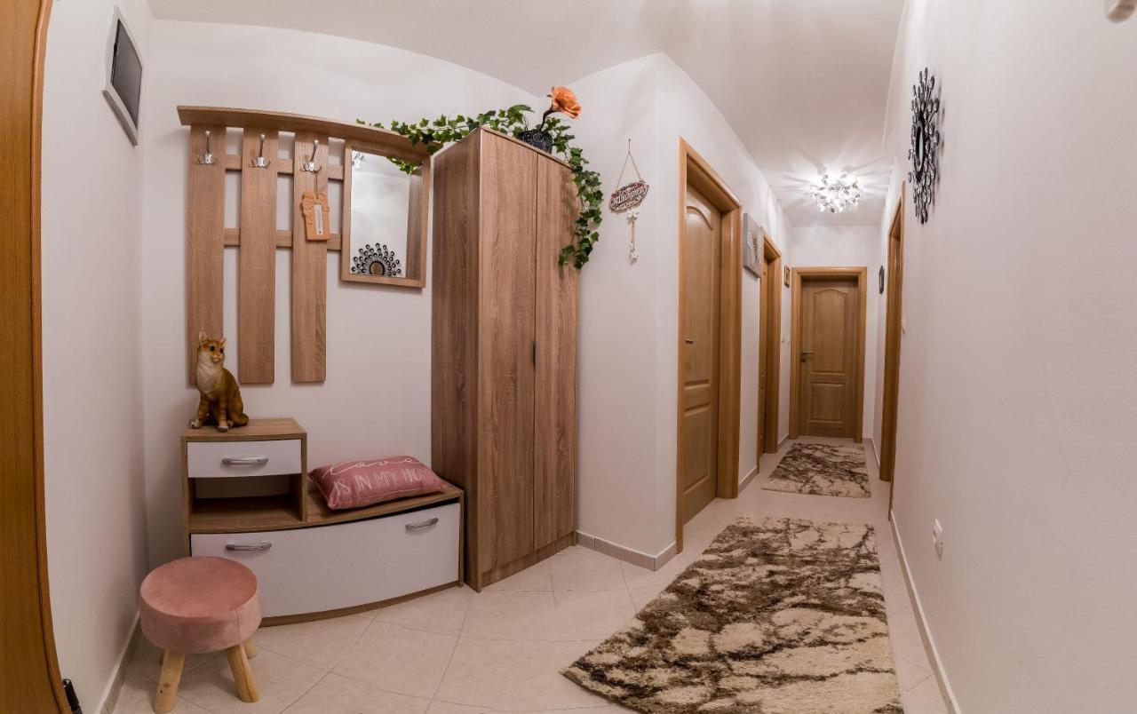 טרוגיר Ivana Apartment מראה חיצוני תמונה